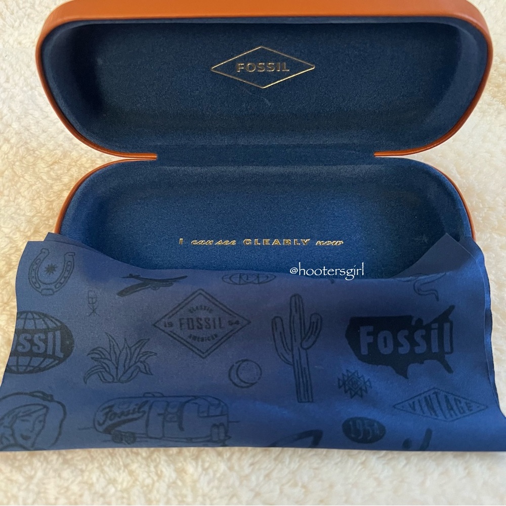 🤎Fossil Hard Clamshell Sunglasses/Eyeglasses Case🤎